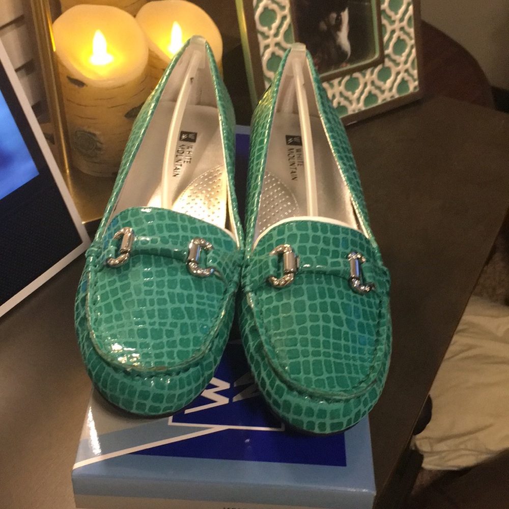 White Mountain Emerald Loafers